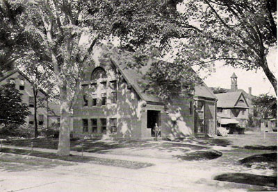 An old photograph of the Hubbard Memorial Library